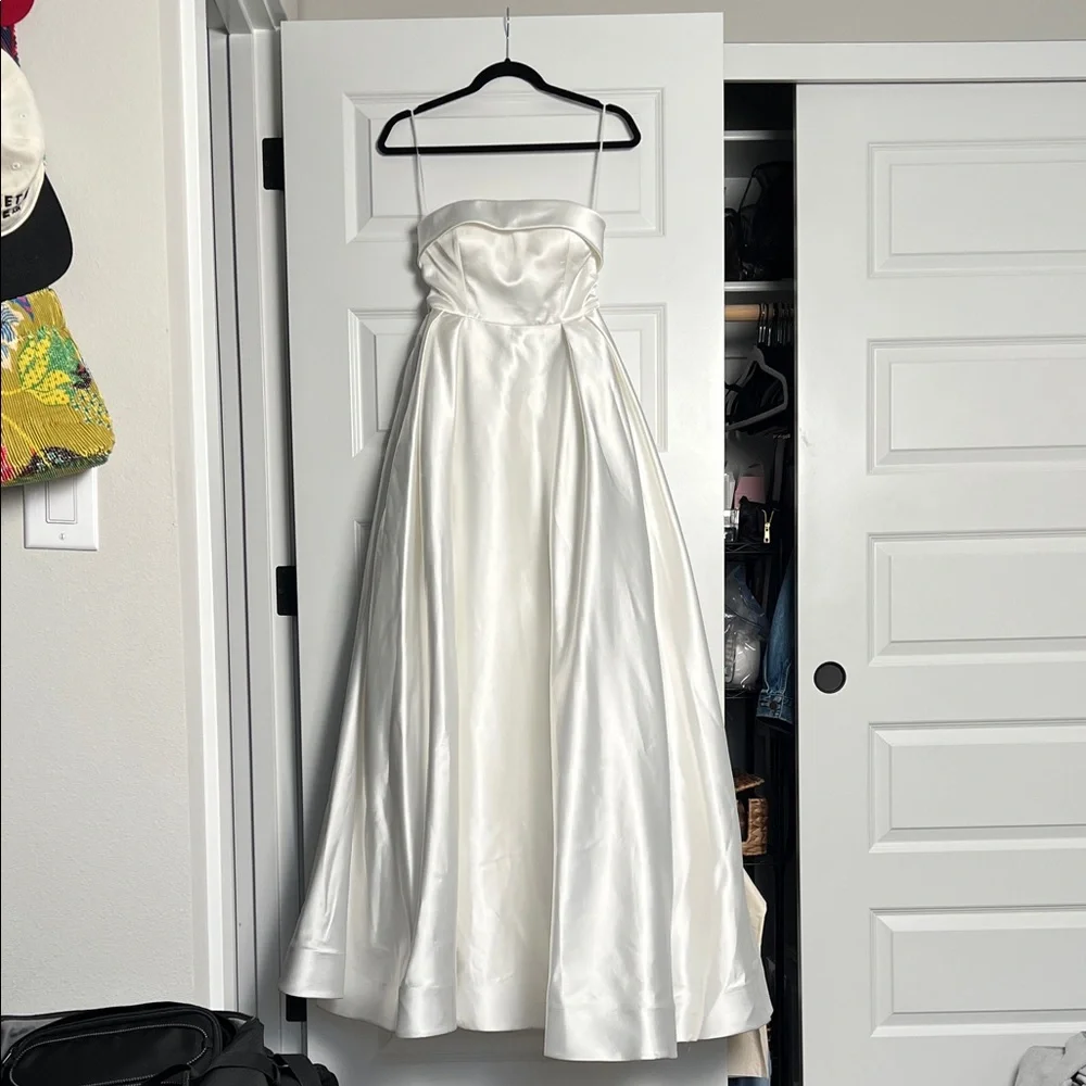 Meshki Eileen Strapless Wedding Satin Dress - Picture 3 of 15